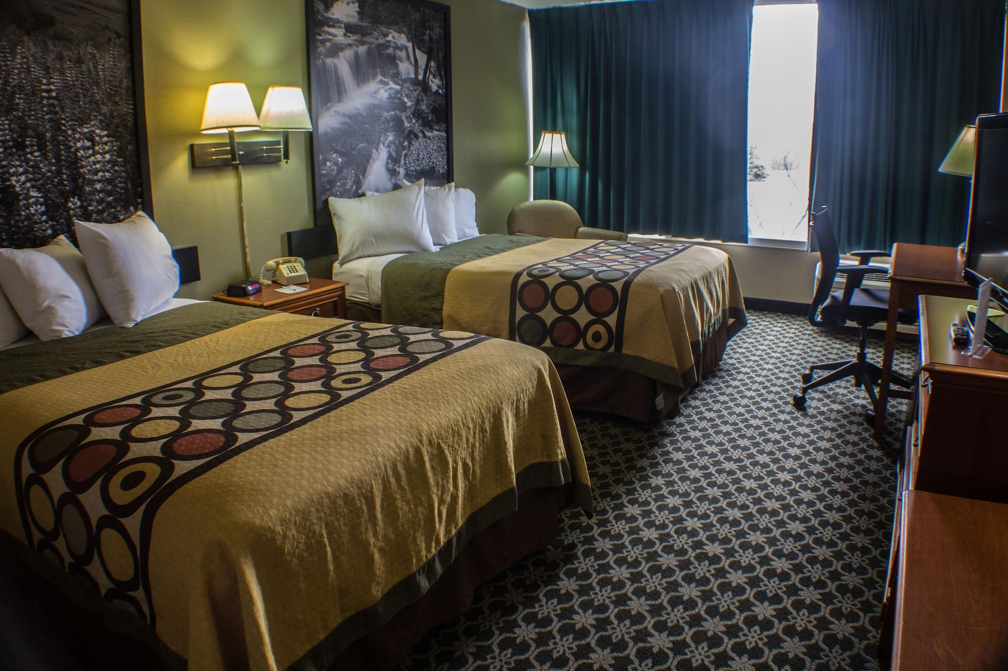 Super 8 By Wyndham Erie/i 90