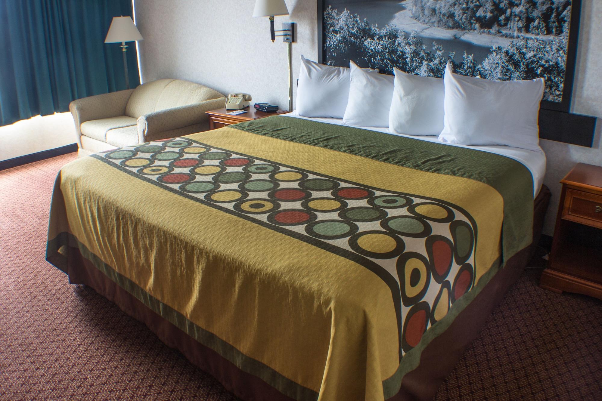 Super 8 By Wyndham Erie/i 90 Hotel Kearsarge