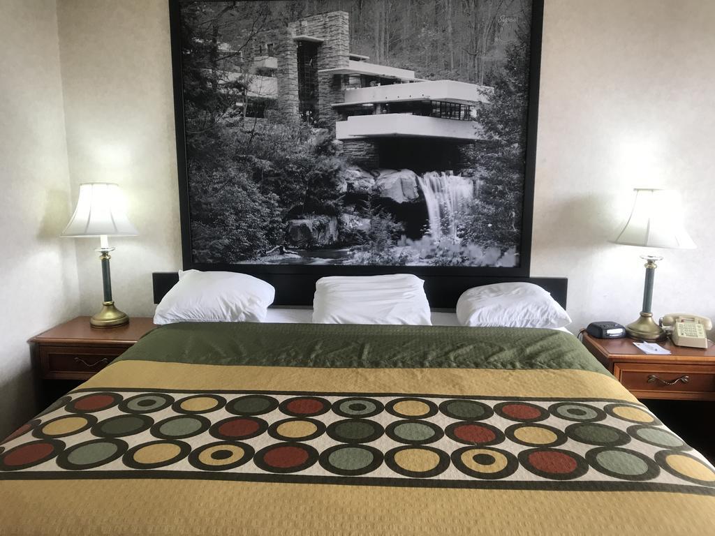Hotel Super 8 By Wyndham Erie/i 90 Kearsarge